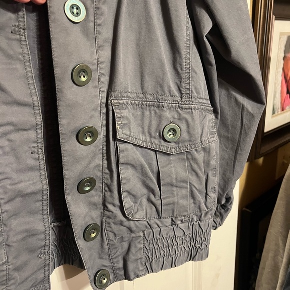 Charlotte Russe grey cropped jacket. Size large - Picture 3 of 7